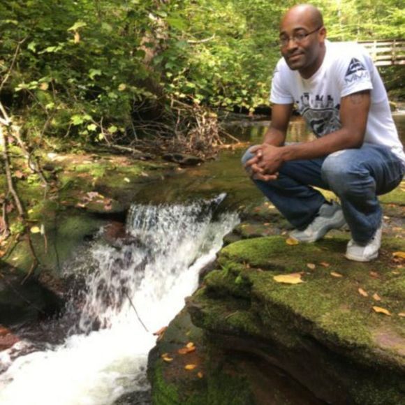 Meet your Posher, Chris - Picture 1 of 1